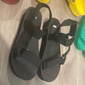Platform sandals